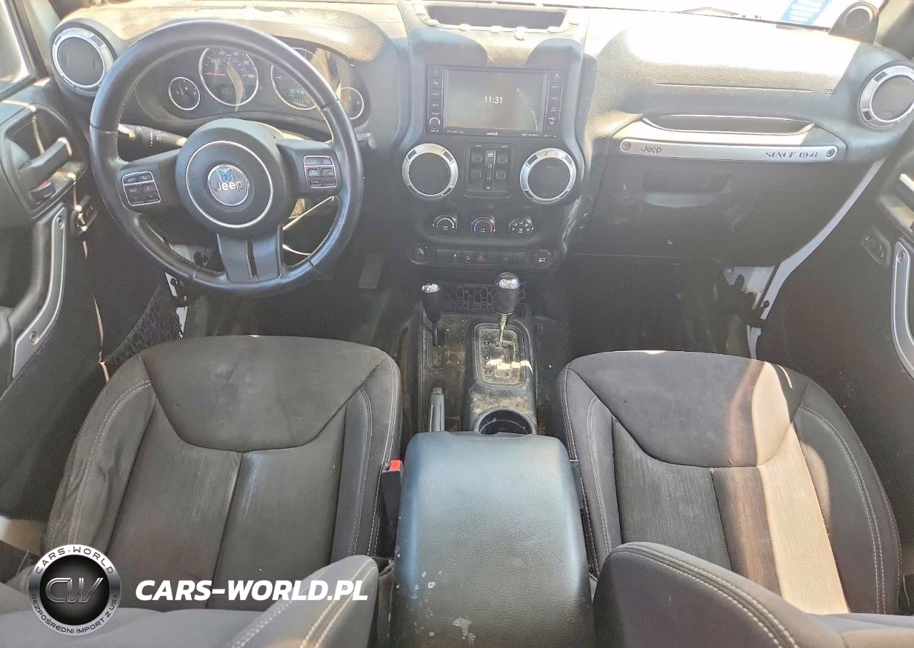 2013 Jeep Wrangler Unlimited Sahara VIN:1C4BJWEG9DL561655 - 8