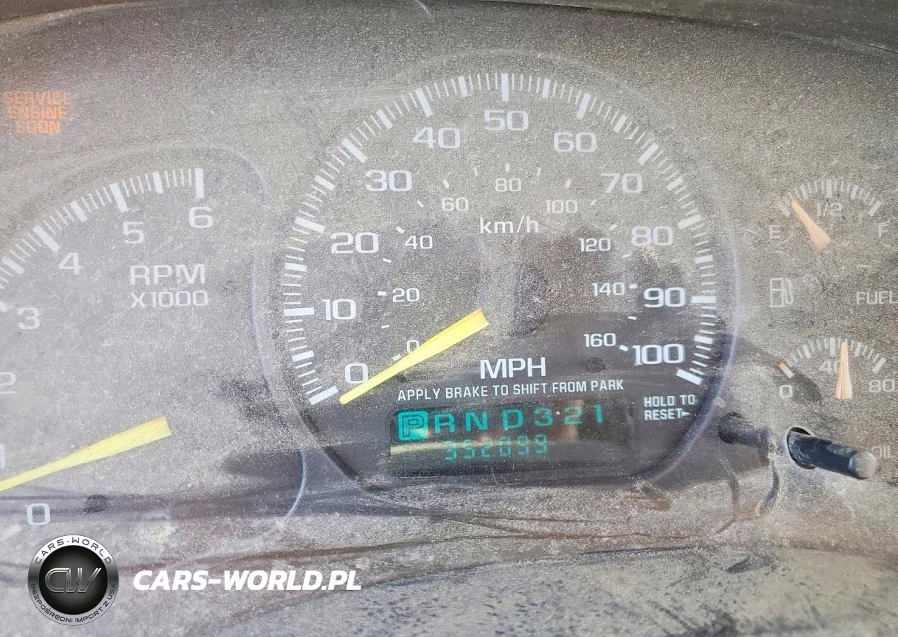 2000 Chevrolet Silverado C1500 VIN:2GCEC19V4Y1163915 - 9