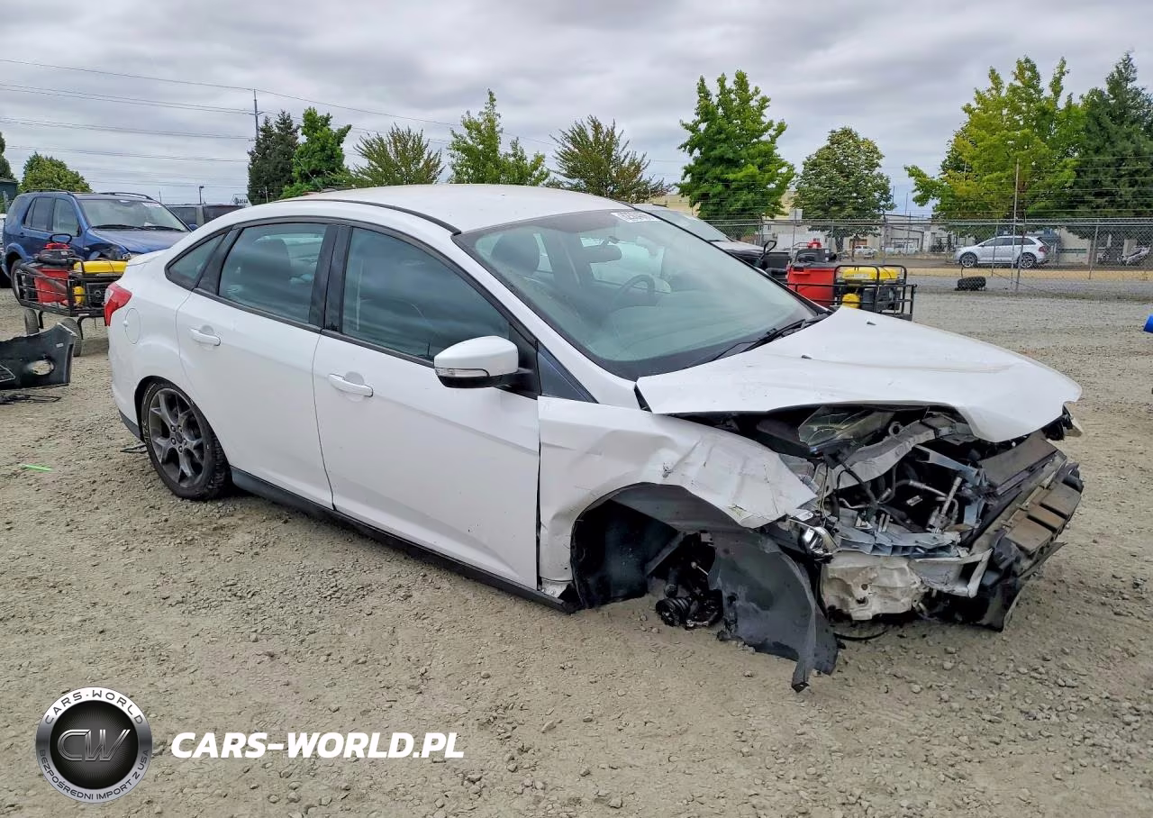 2014 Ford Focus Se VIN:1FADP3F26EL287136 - 4
