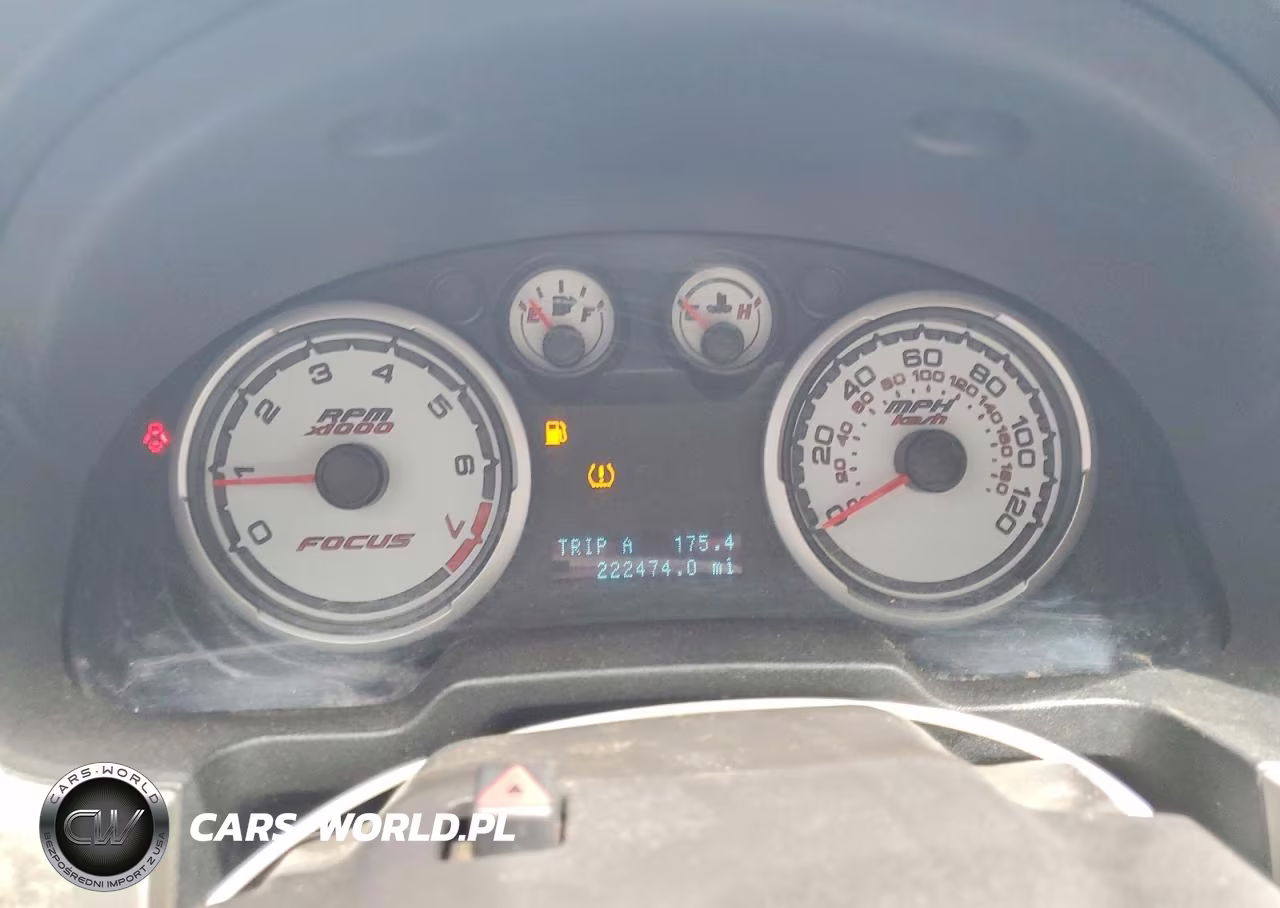 2009 Ford Focus Ses VIN:1FAHP36N99W255605 - 9