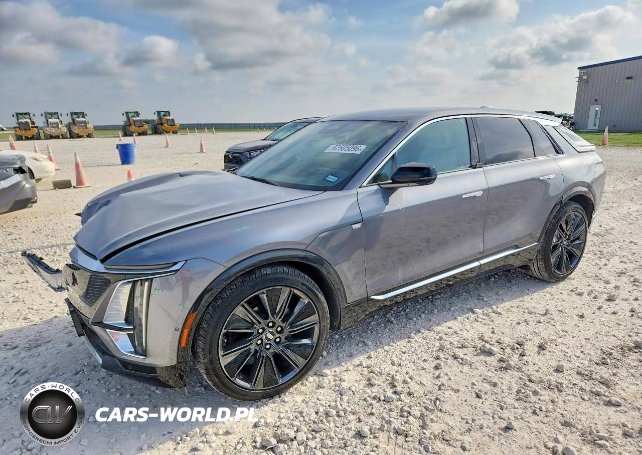 2023 Cadillac Lyriq Luxury