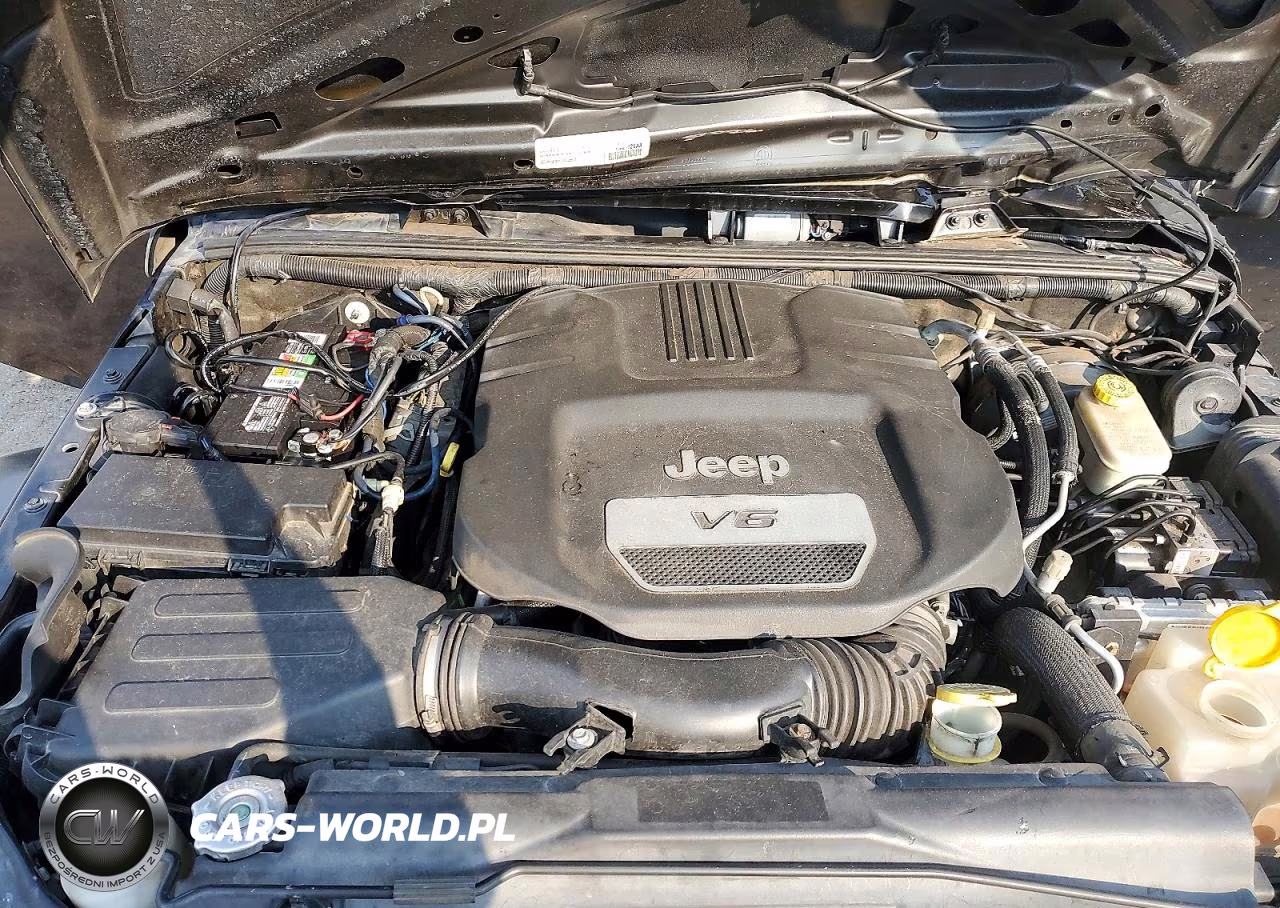 2015 Jeep Wrangler Unlimited Sport VIN:1C4BJWDG0FL612139 - 11