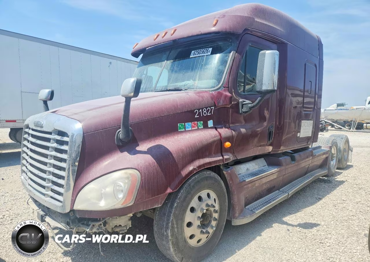 2014 Freightliner Cascadia Semi Truck