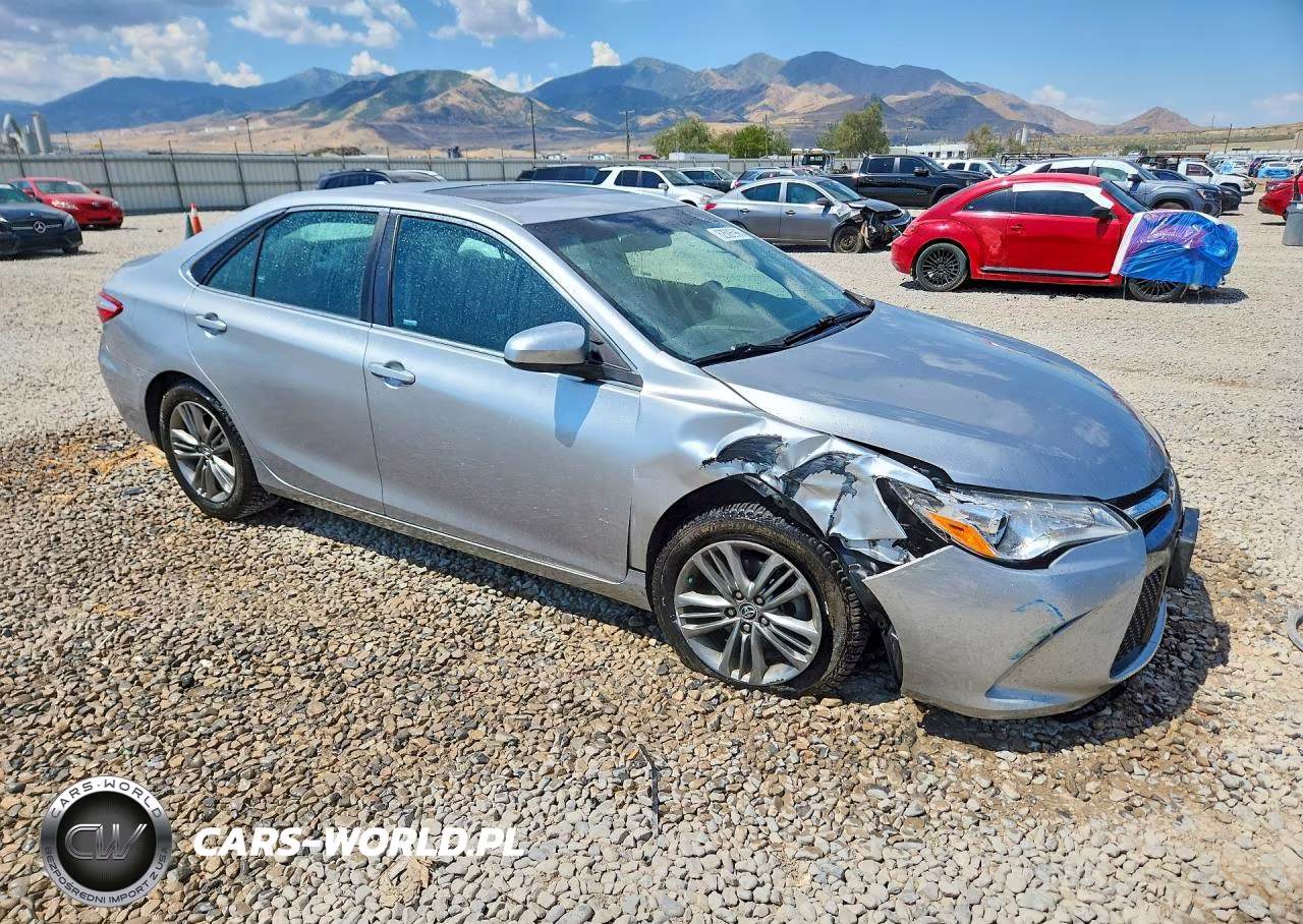 2016 Toyota Camry Se VIN:4T1BF1FK3GU178604 - 4