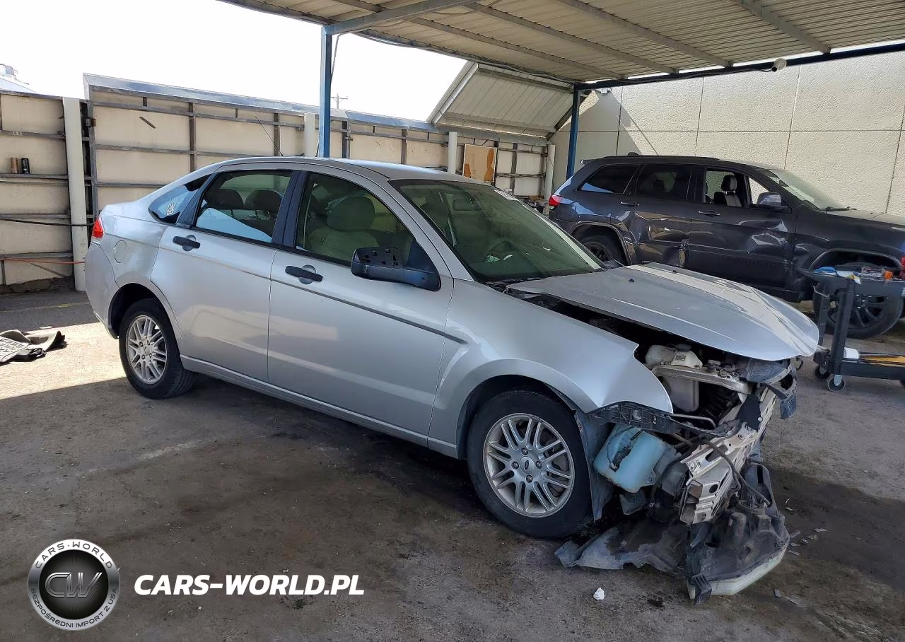 2009 Ford Focus Se VIN:1FAHP35N89W233290 - 4