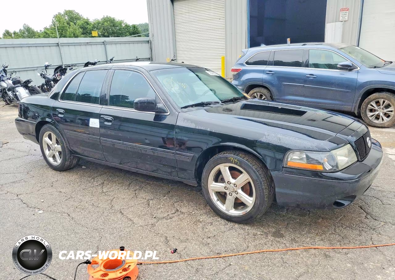 2003 Mercury Marauder VIN:2MEHM75V53X635112 - 4