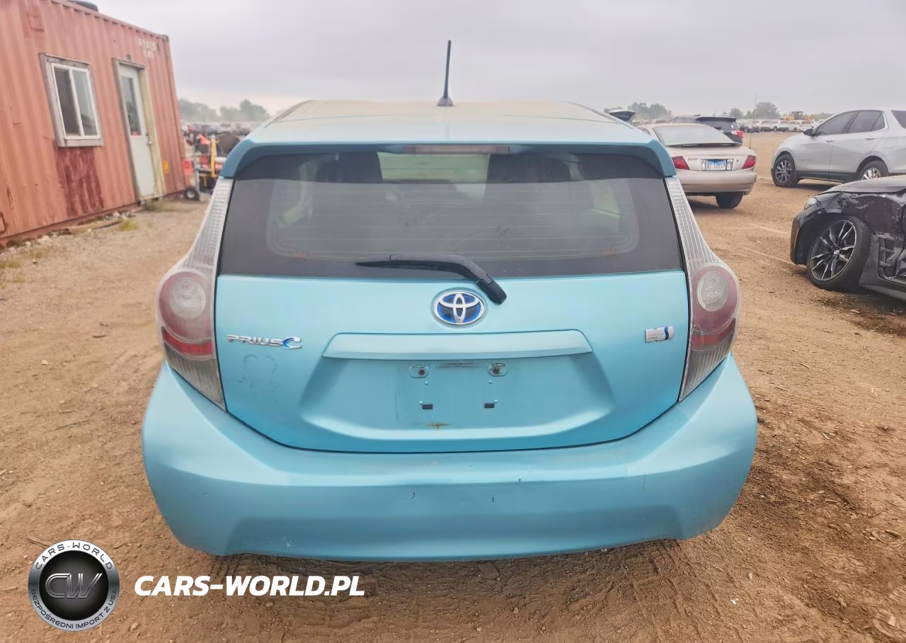 2013 Toyota Prius C One VIN:JTDKDTB34D1037557 - 6