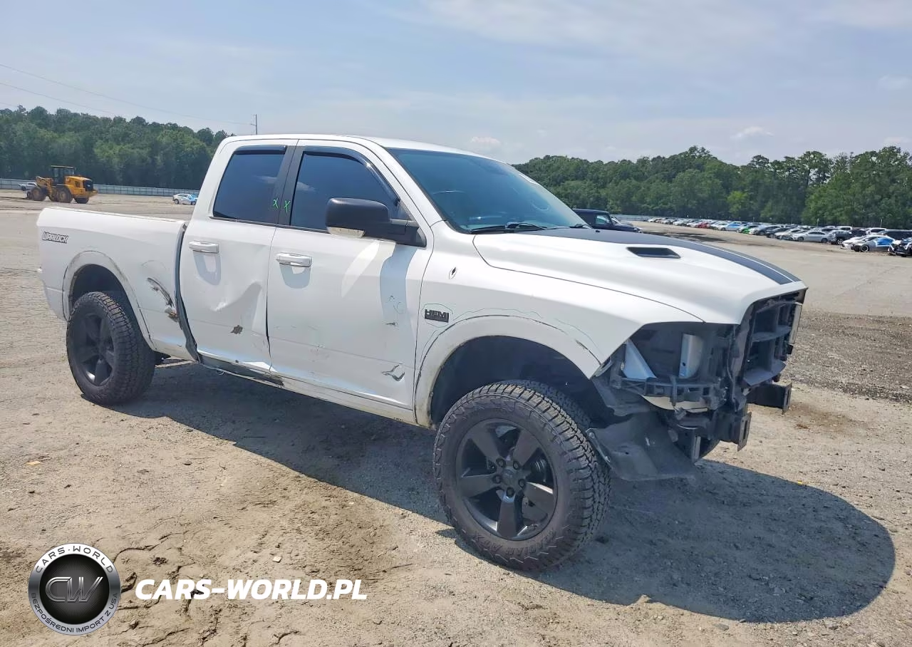 2019 Ram 1500 Classic Slt VIN:1C6RR7GT8KS690827 - 4