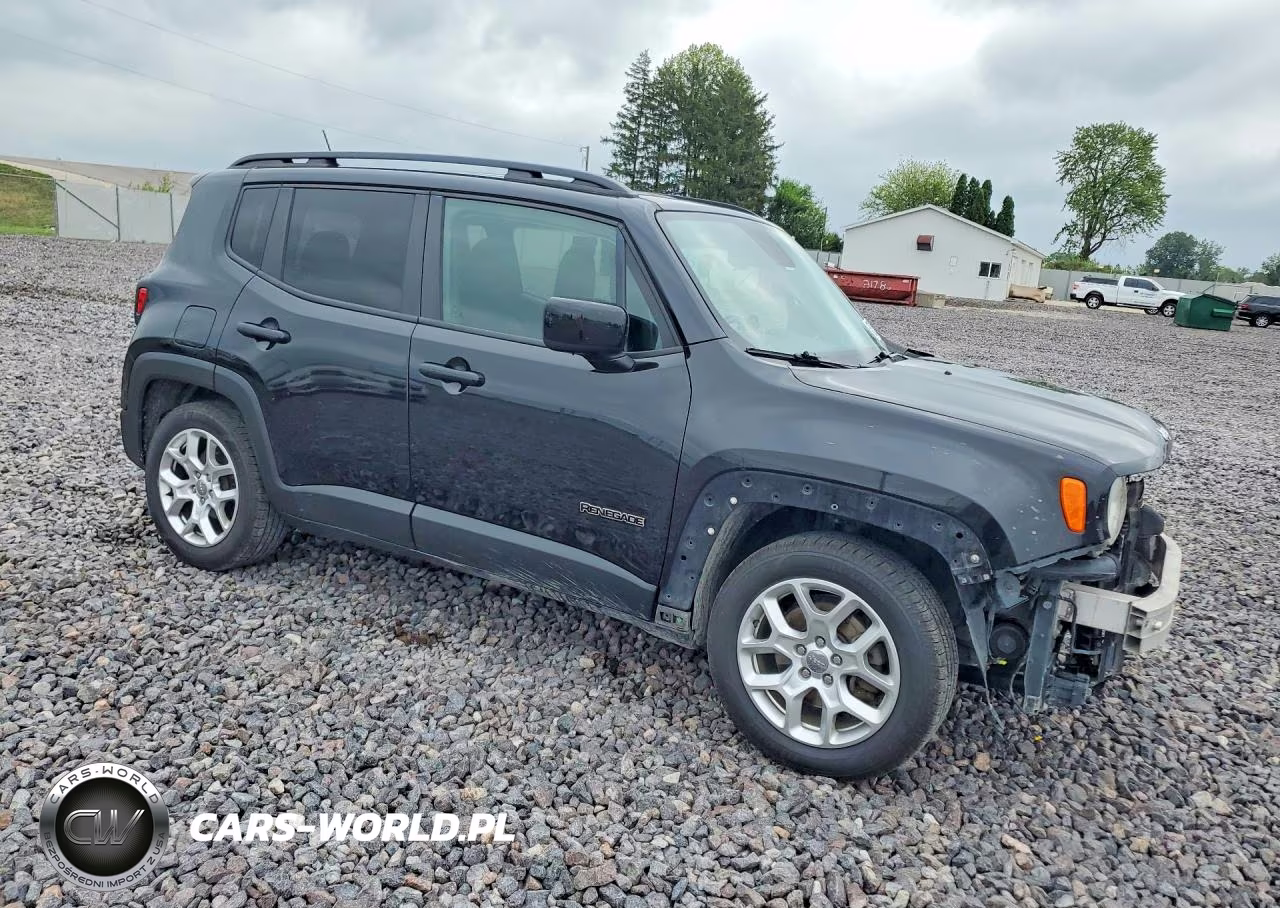 2016 Jeep Renegade Latitude VIN:ZACCJABT2GPE36585 - 4
