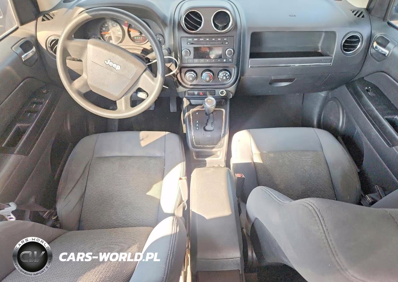 2010 Jeep Compass Sport VIN:1J4NT4FB6AD549493 - 8