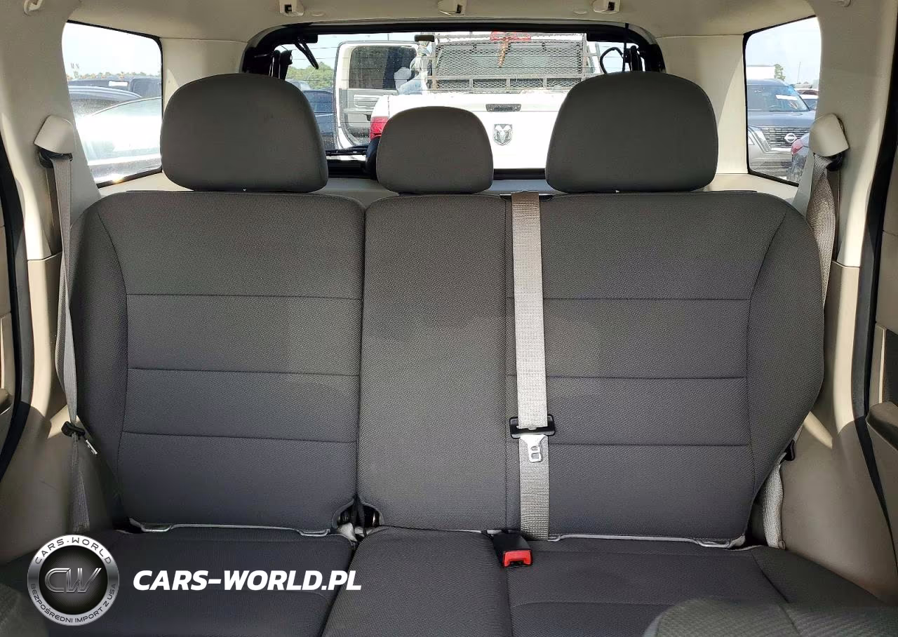 2010 Ford Escape Xlt VIN:1FMCU0D79AKB24682 - 10