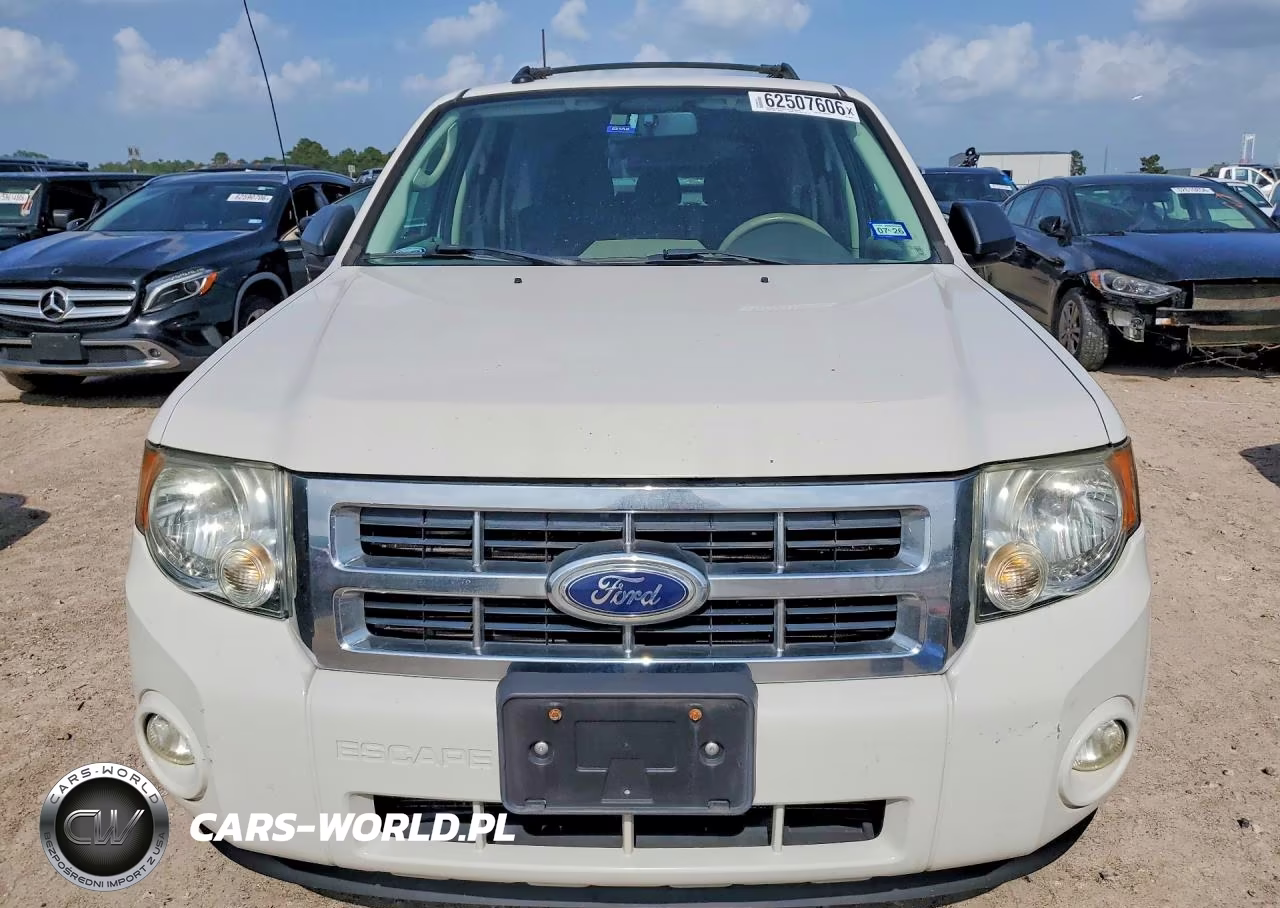 2010 Ford Escape Xlt VIN:1FMCU0D79AKB24682 - 5