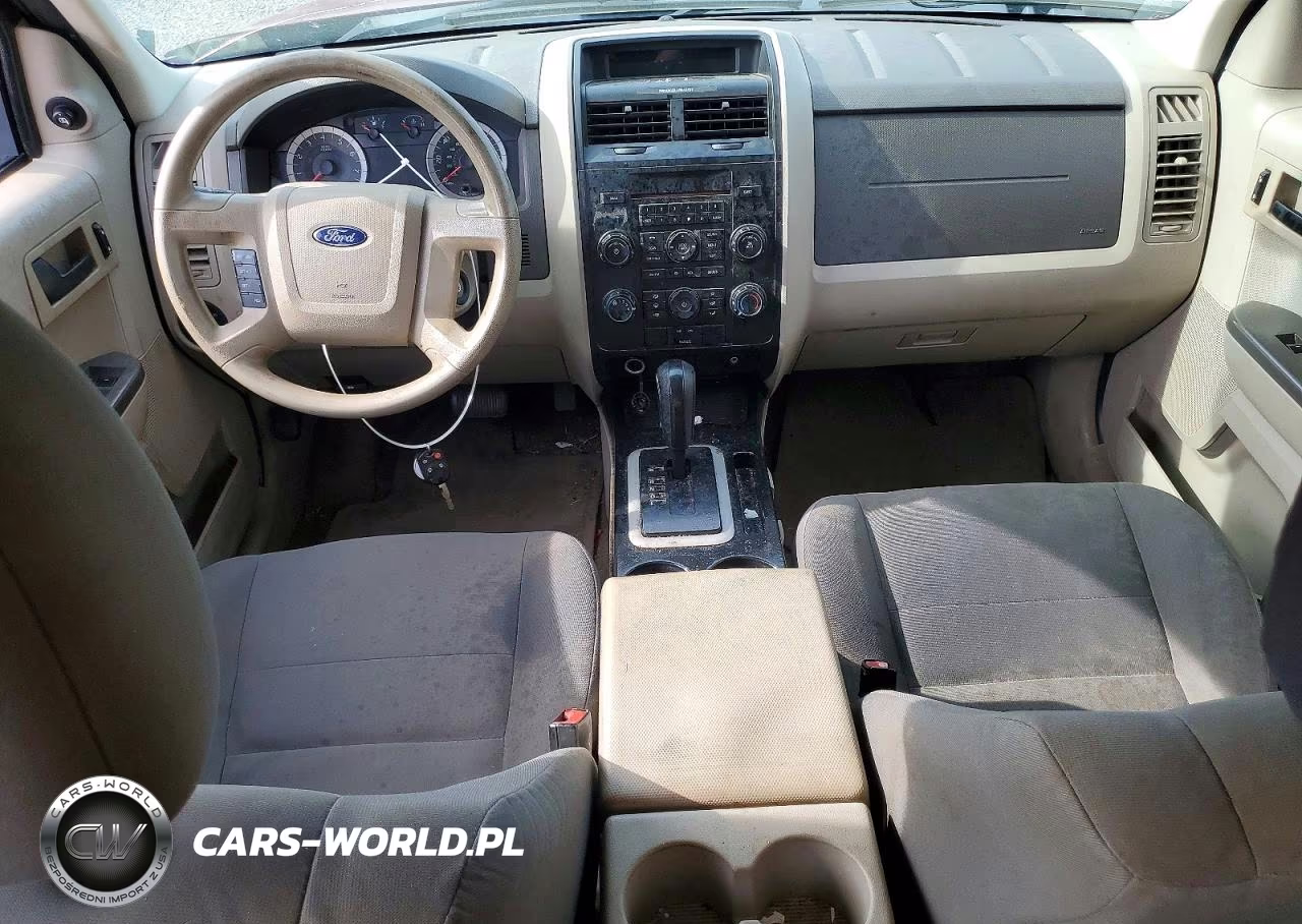 2010 Ford Escape Xls VIN:1FMCU0C76AKC63783 - 8