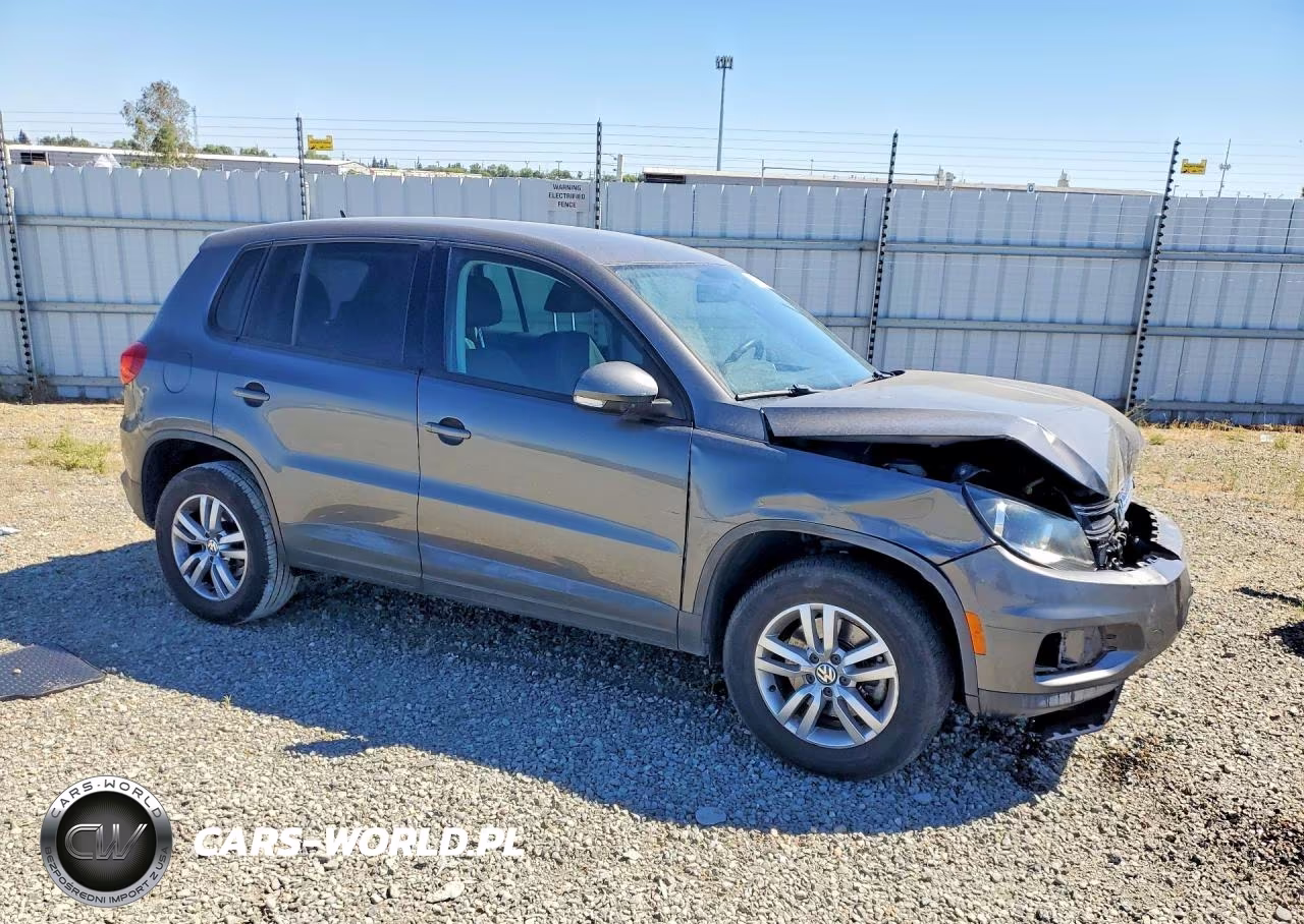 2014 Volkswagen Tiguan S VIN:WVGBV3AX5EW621354 - 4