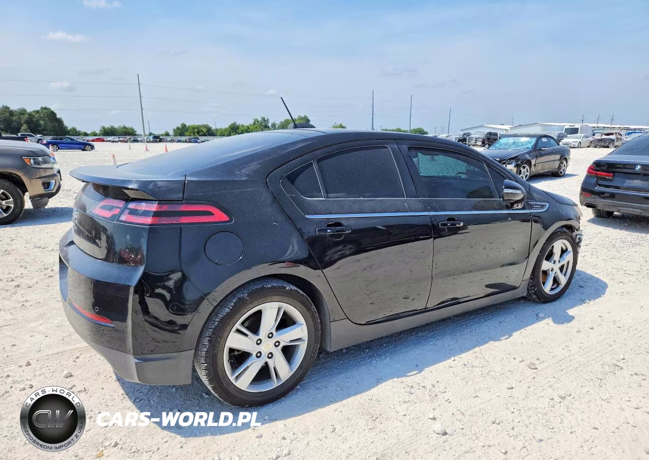 2015 Chevrolet Volt VIN:1G1RB6E4XFU139661 - 3