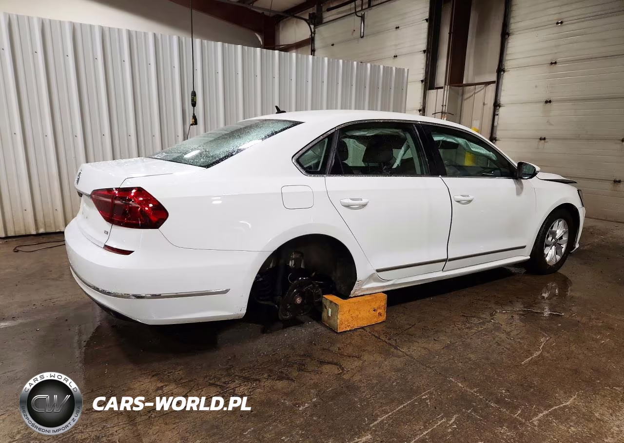 2017 Volkswagen Passat S VIN:1VWAT7A37HC007399 - 3