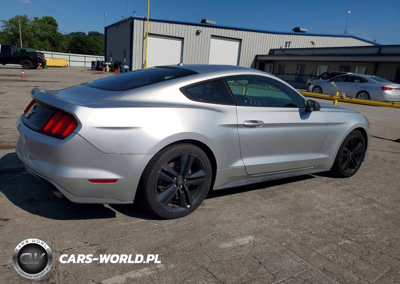 2015 Ford Mustang VIN:1FA6P8TH1F5390601 - 3