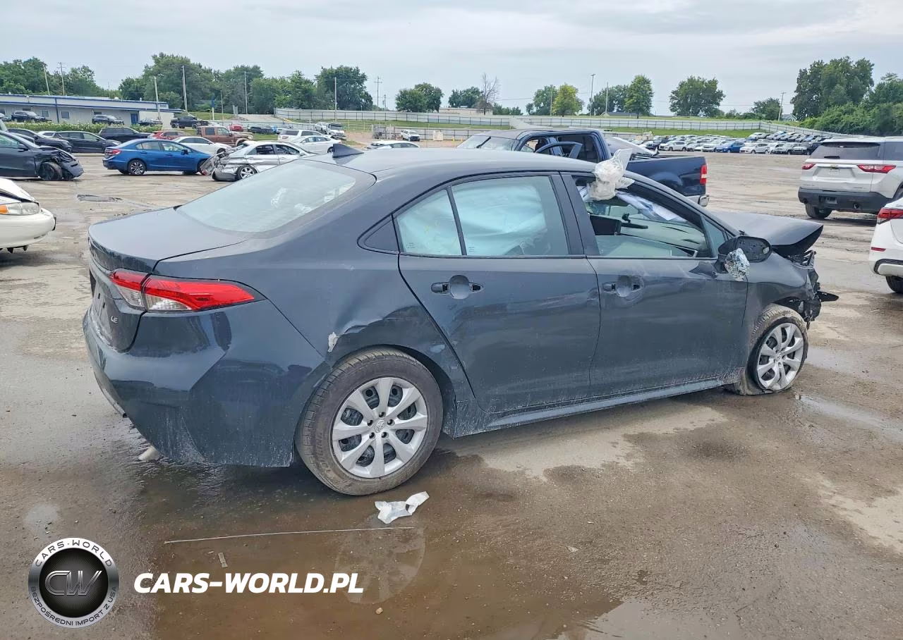 2026 Toyota Corolla Le VIN:5YFB4MDE5TP360417 - 3