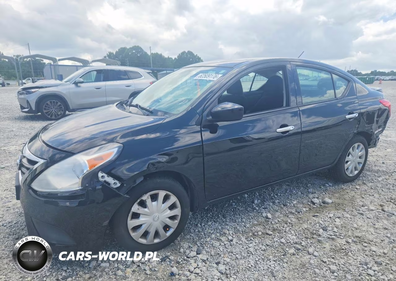2018 Nissan Versa Sv