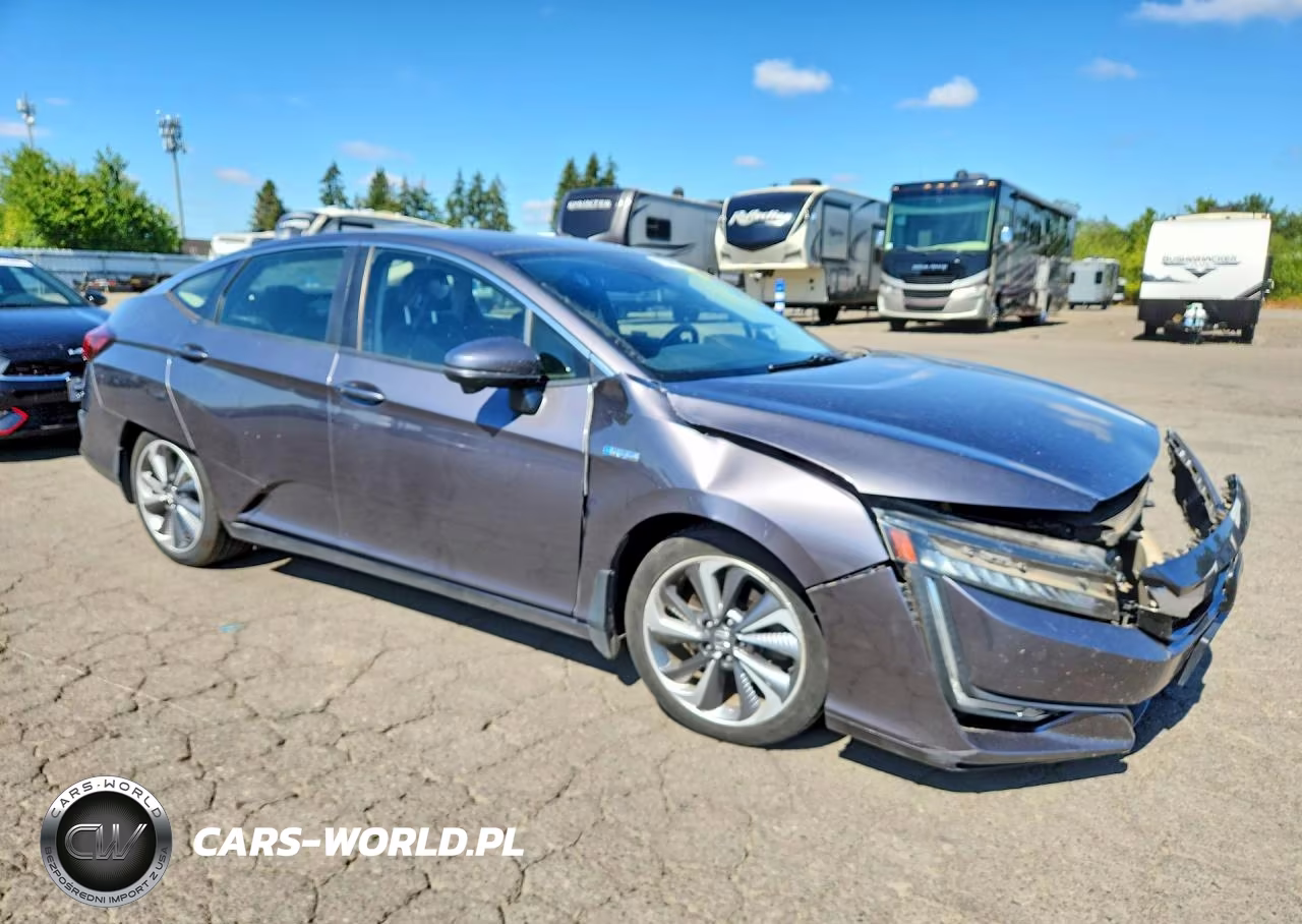 2018 Honda Clarity Touring VIN:JHMZC5F39JC020159 - 4