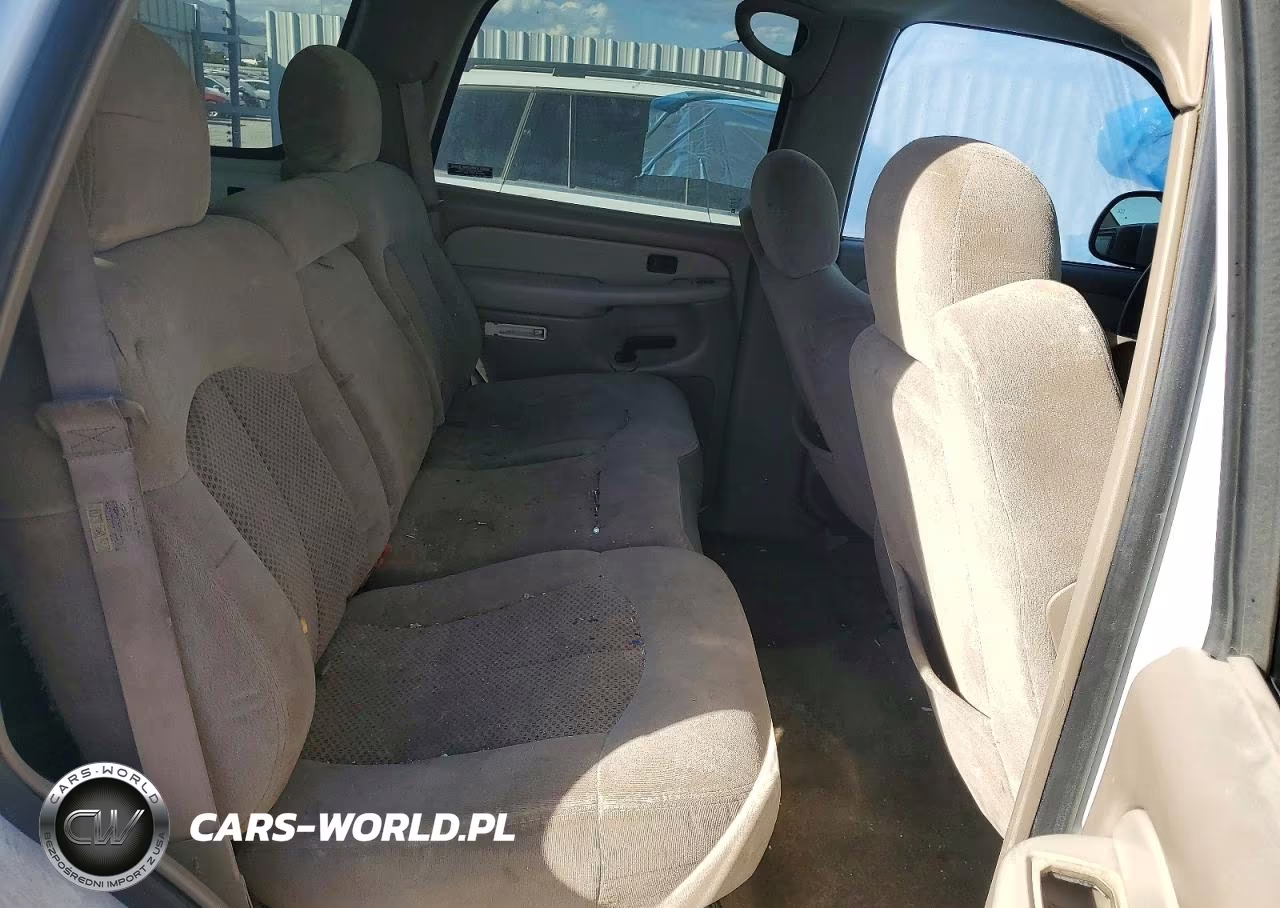 2002 Chevrolet Tahoe C1500 VIN:1GNEC13Z22R216130 - 11
