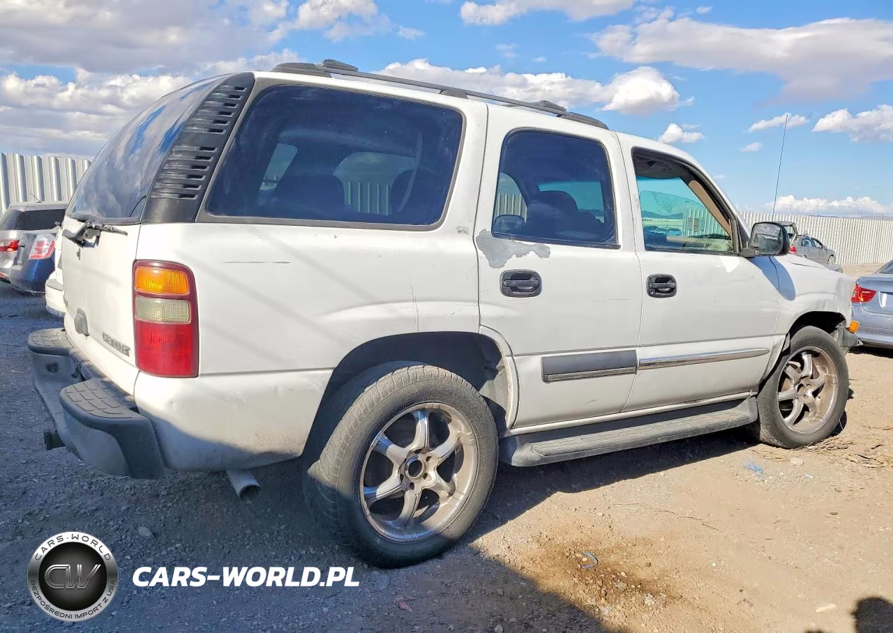 2002 Chevrolet Tahoe C1500 VIN:1GNEC13Z22R216130 - 3