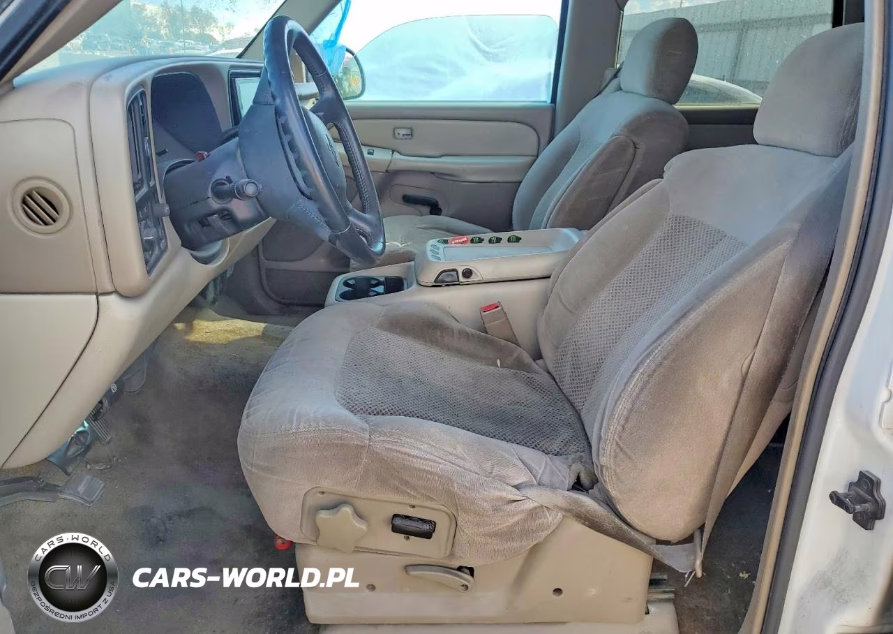 2002 Chevrolet Tahoe C1500 VIN:1GNEC13Z22R216130 - 7