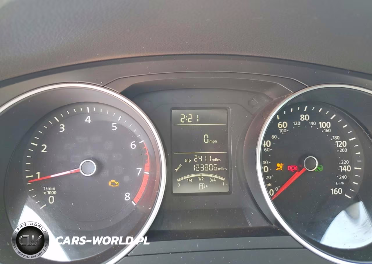 2015 Volkswagen Jetta Base VIN:3VW2K7AJ8FM317773 - 9