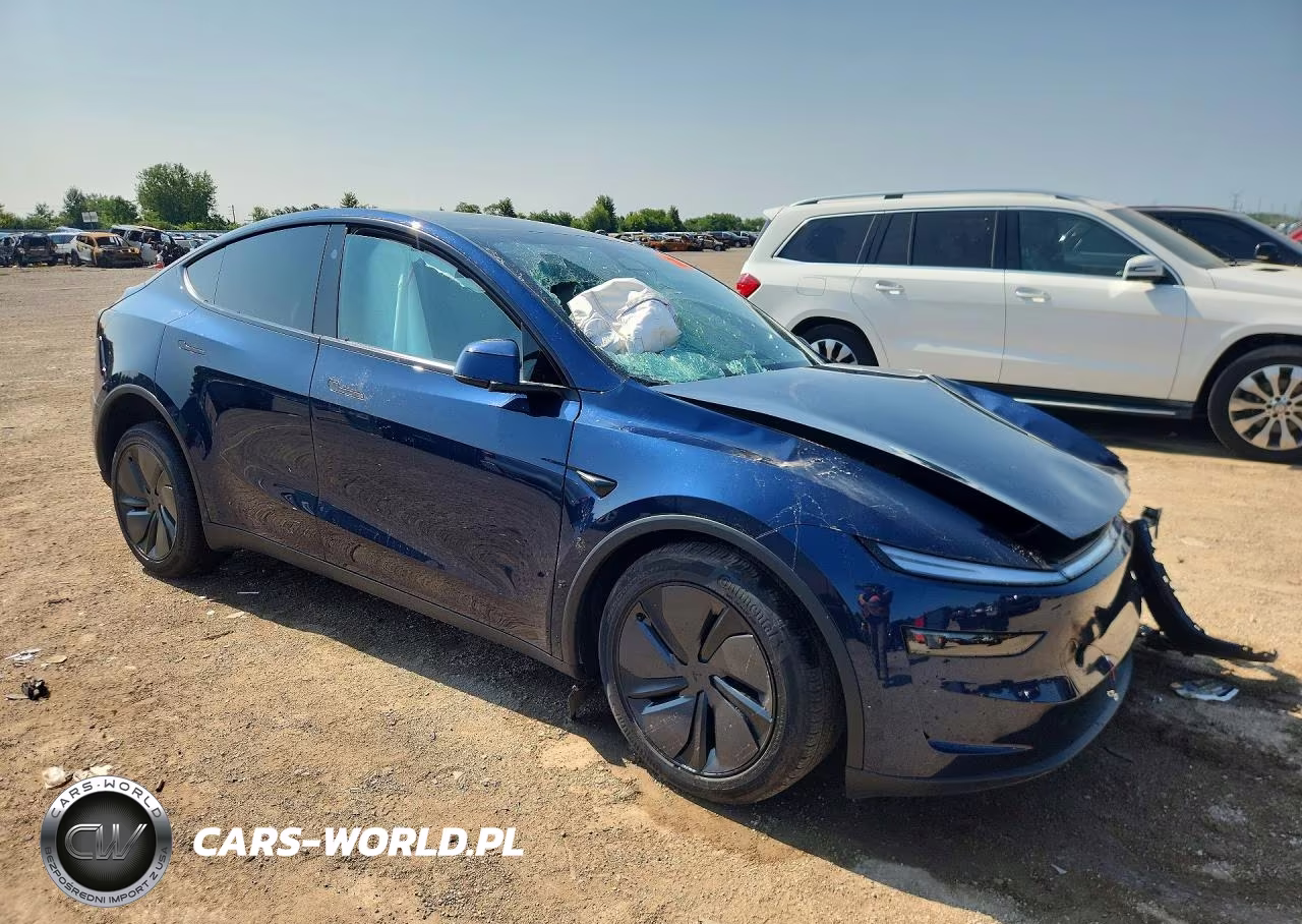 2026 Tesla Model Y VIN:7SAYGDEE6TF656917 - 4