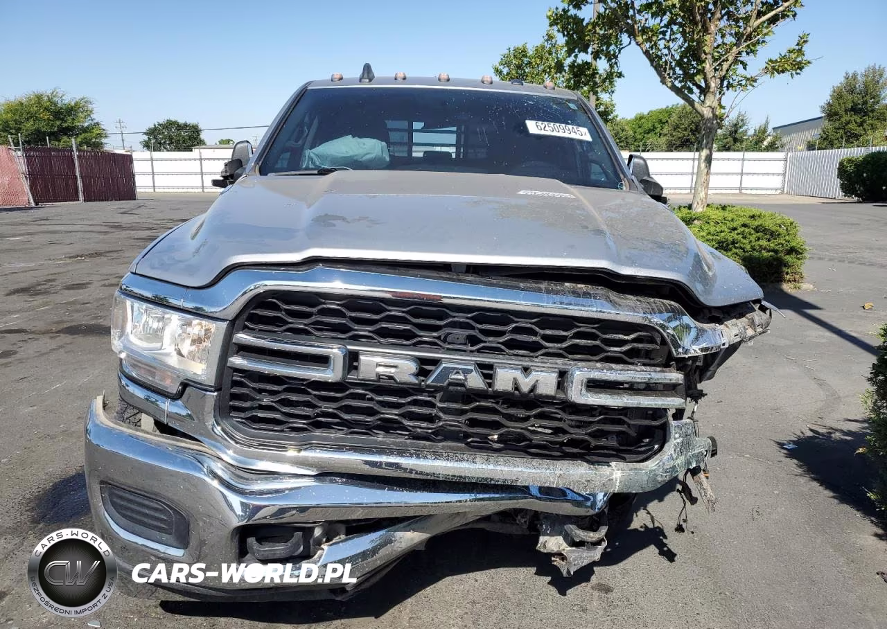 2019 Ram 3500 Crew Ln 4X4 Drw VIN:3C63RRGL7KG612404 - 5