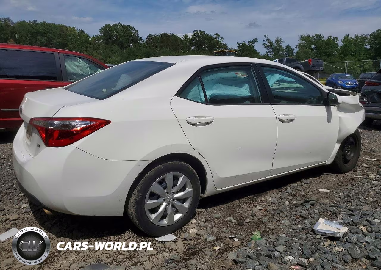 2014 Toyota Corolla Le VIN:2T1BURHE2EC010818 - 3