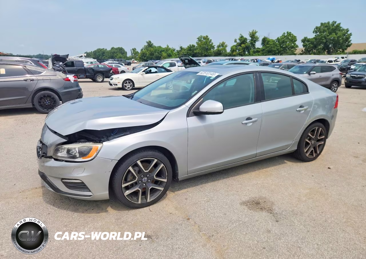 2018 Volvo S60 Dynamic – zdjęcie 1 z 12