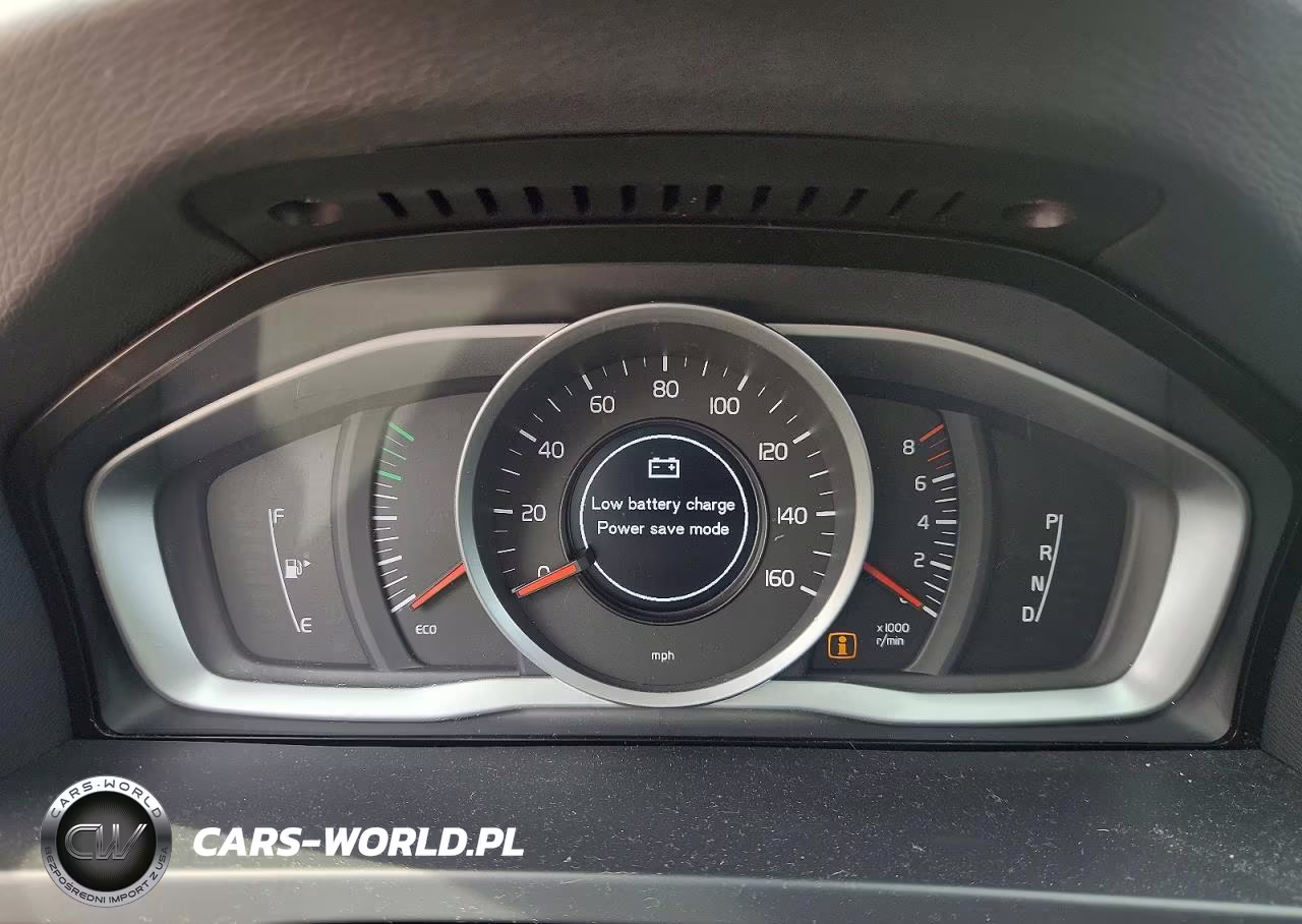 2018 Volvo S60 Dynamic VIN:YV140MTL0J2459902 - 9