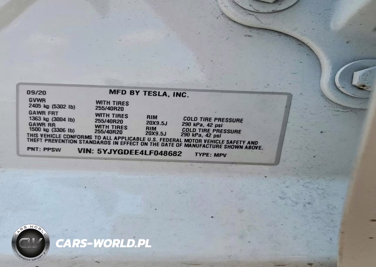 2020 Tesla Model Y VIN:5YJYGDEE4LF048682 - 13