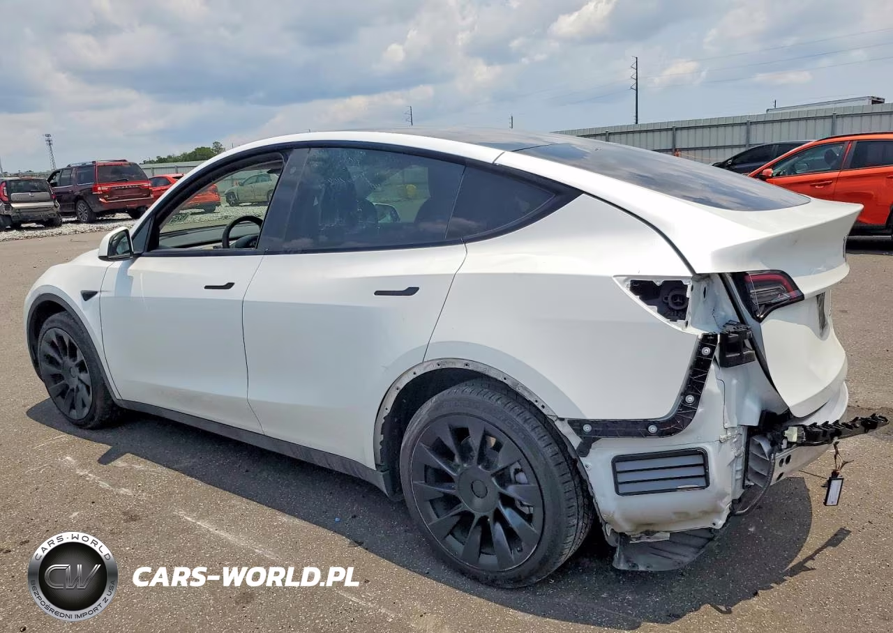 2020 Tesla Model Y VIN:5YJYGDEE4LF048682 - 2