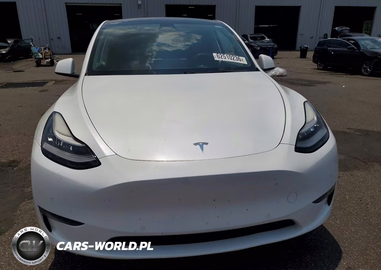 2020 Tesla Model Y VIN:5YJYGDEE4LF048682 - 5