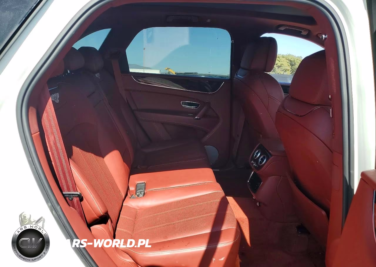 2018 Bentley Bentayga VIN:SJAAC2ZV8JC019077 - 11