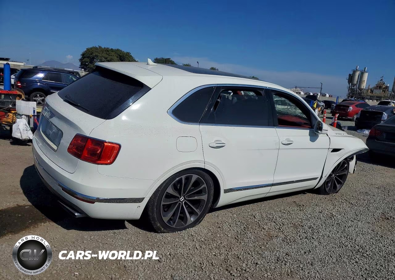 2018 Bentley Bentayga VIN:SJAAC2ZV8JC019077 - 3