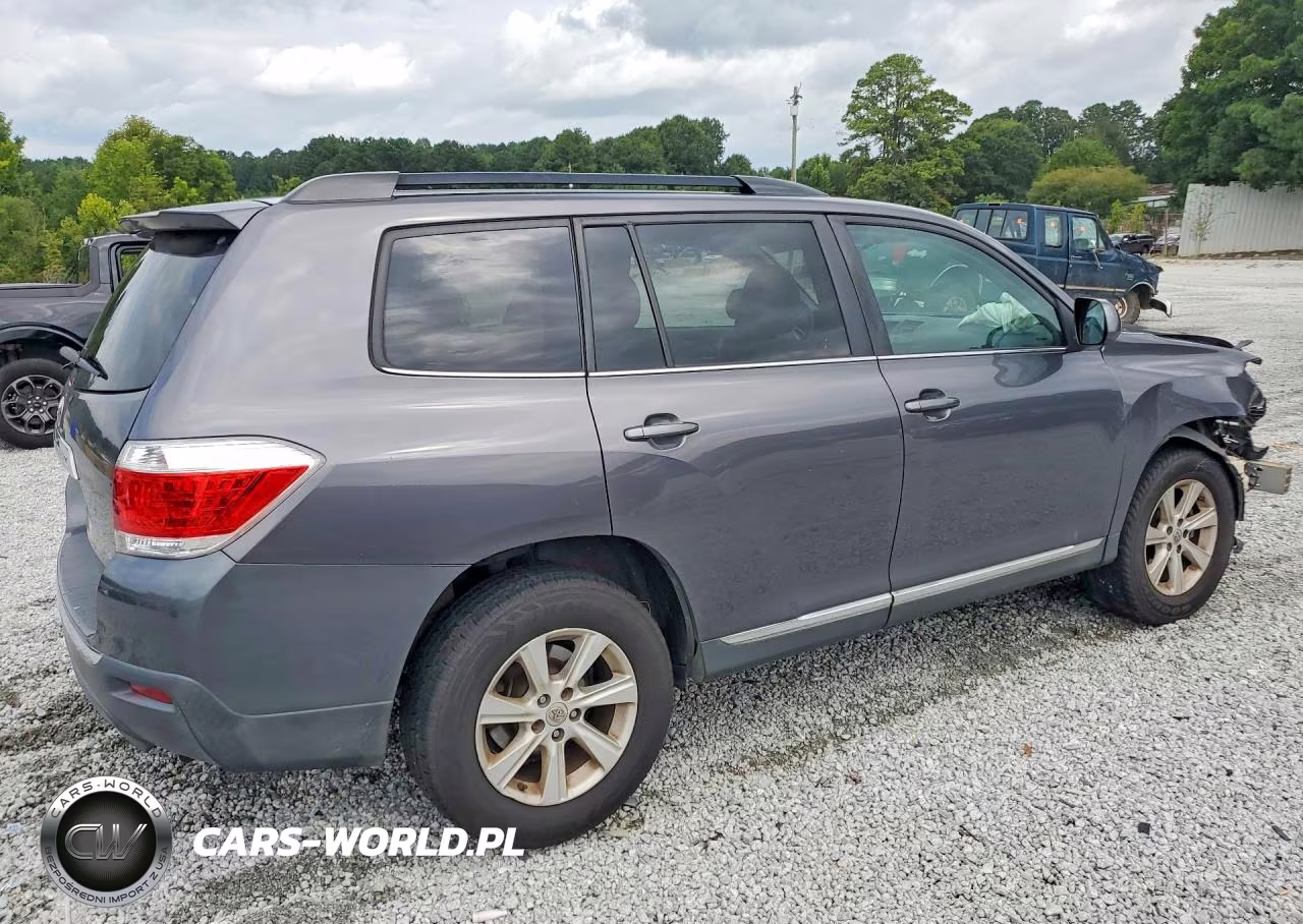 2012 Toyota Highlander Base VIN:5TDZK3EH5CS089213 - 3