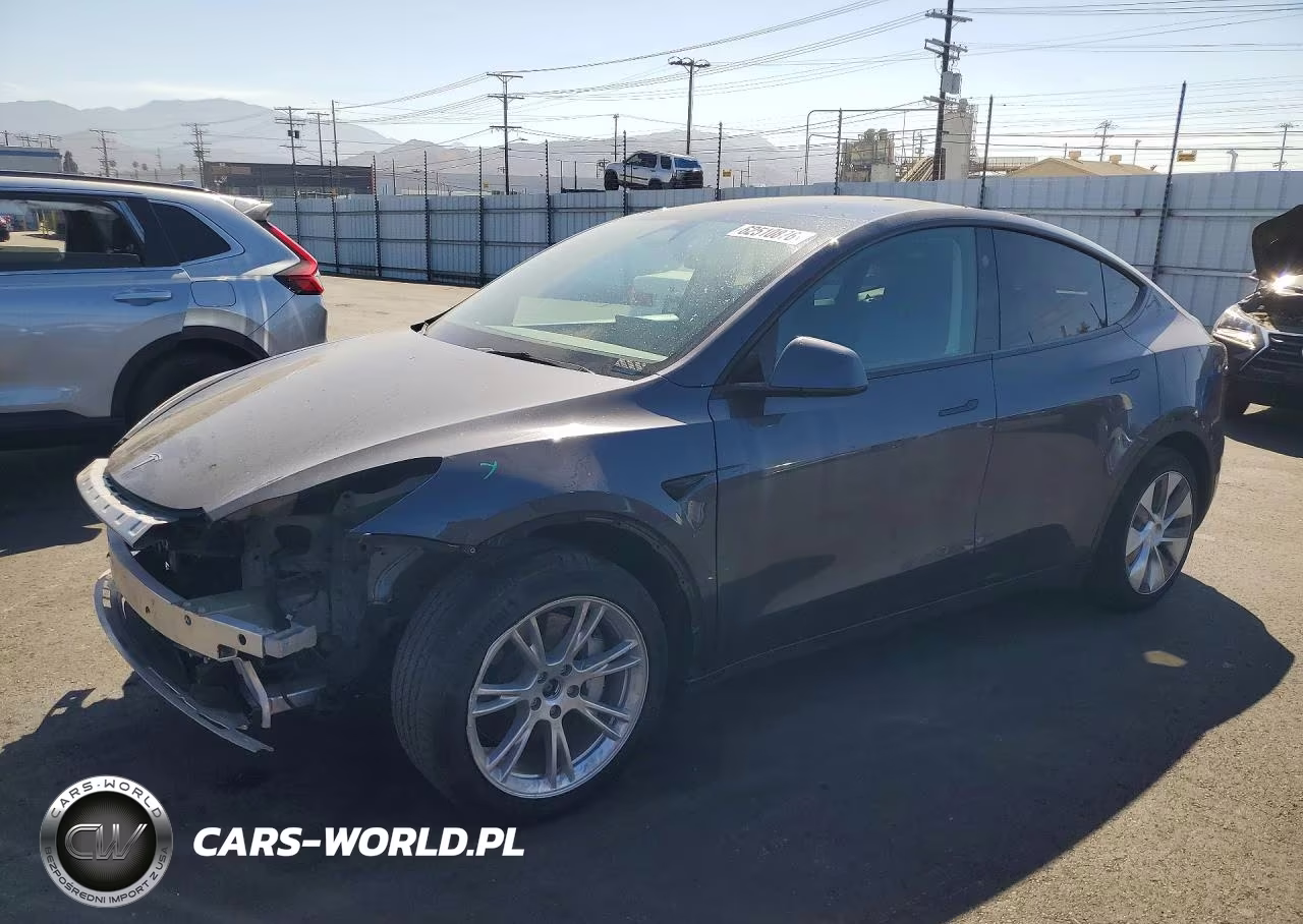 2023 Tesla Model Y – zdjęcie 1 z 13