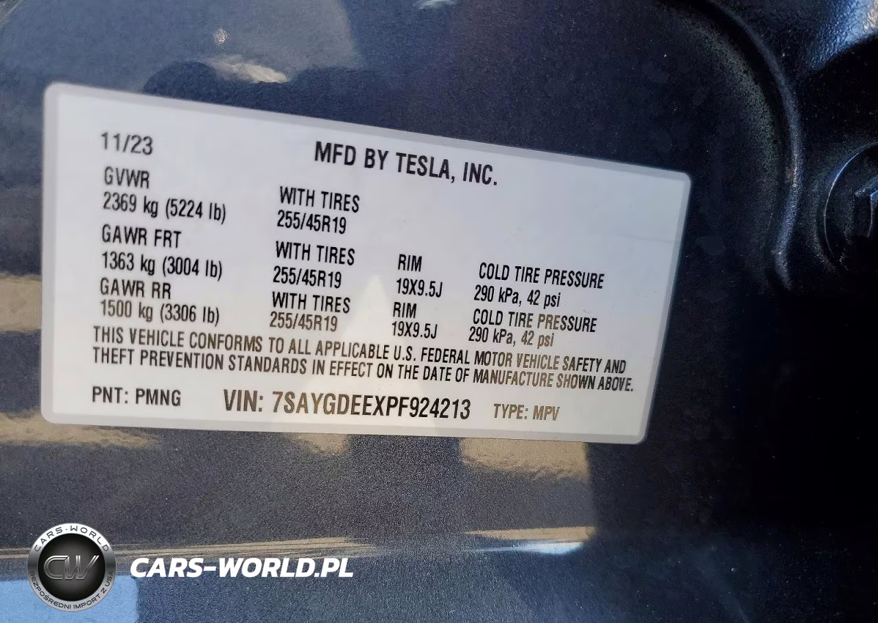 2023 Tesla Model Y VIN:7SAYGDEEXPF924213 - 13