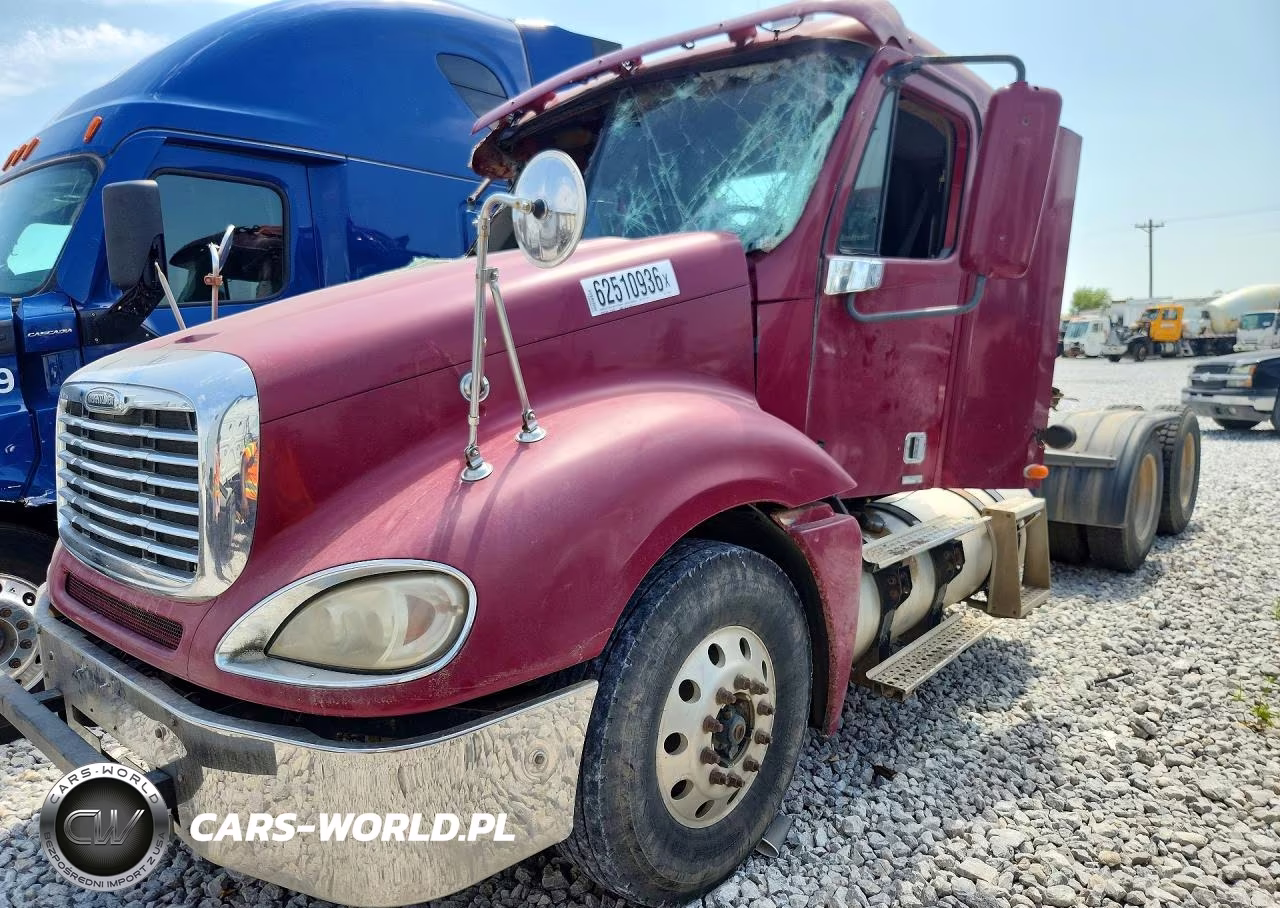 2002 Freightliner Columbia 120 Semi Truck