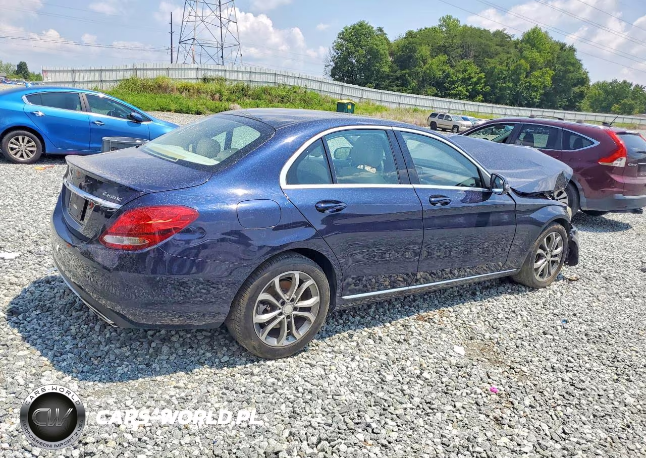 2016 Mercedes-Benz C 300 4Matic VIN:55SWF4KB0GU139053 - 3