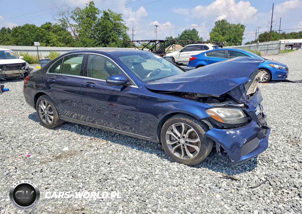2016 Mercedes-Benz C 300 4Matic VIN:55SWF4KB0GU139053 - 4