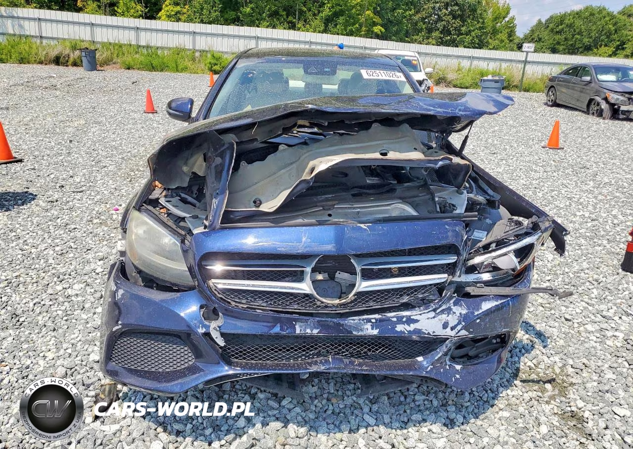 2016 Mercedes-Benz C 300 4Matic VIN:55SWF4KB0GU139053 - 5