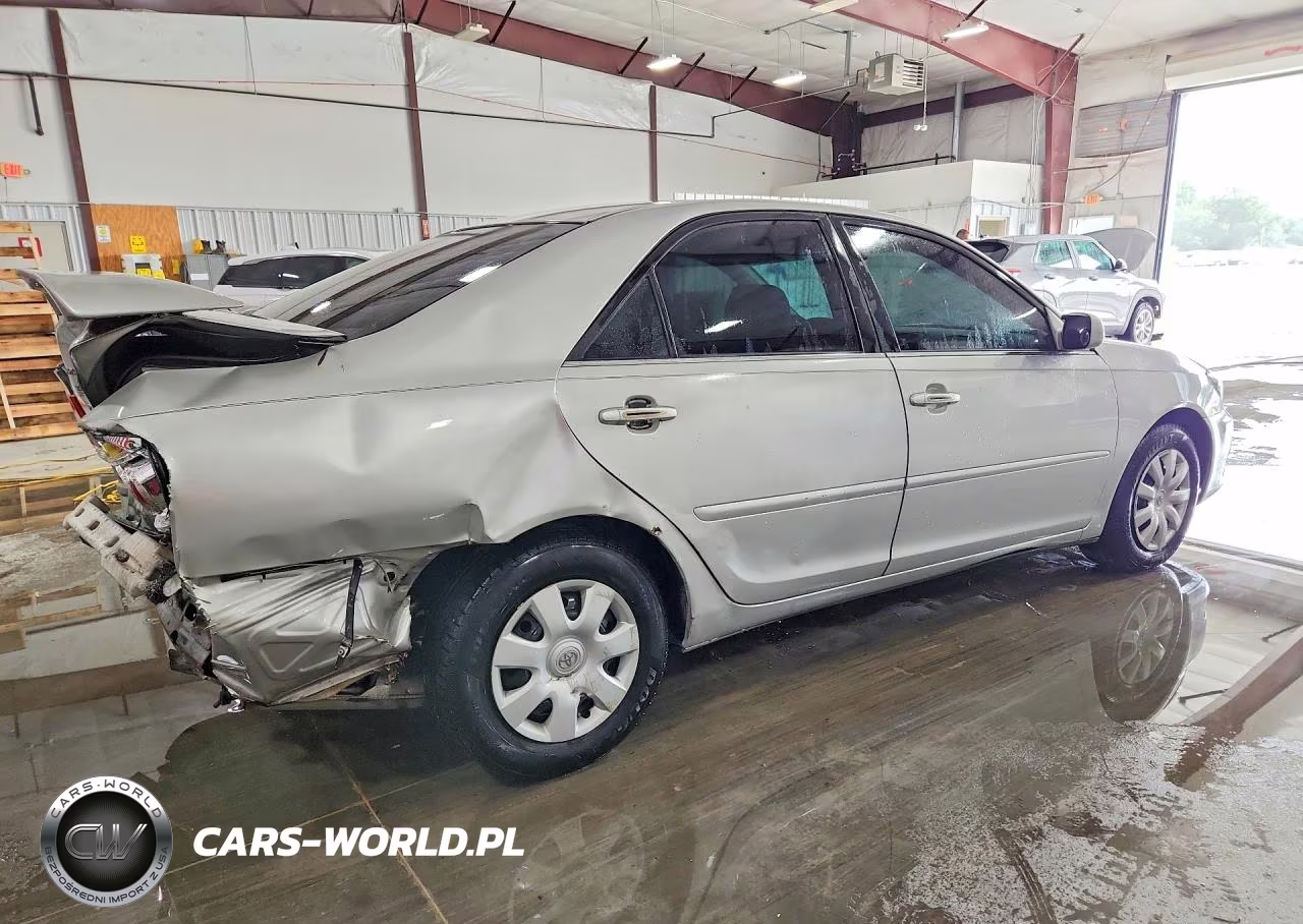 2005 Toyota Camry Le VIN:4T1BE32KX5U423108 - 3