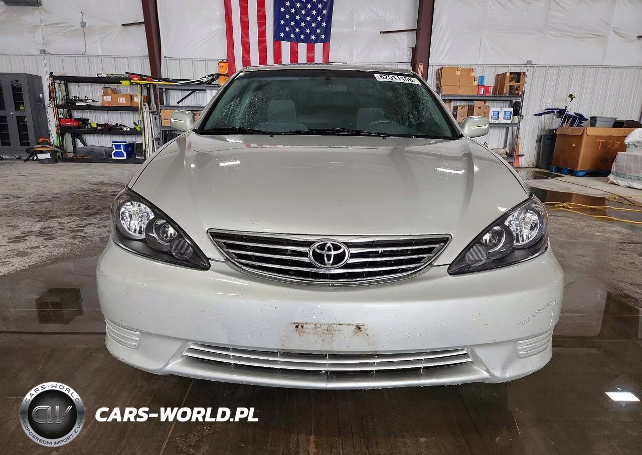 2005 Toyota Camry Le VIN:4T1BE32KX5U423108 - 5