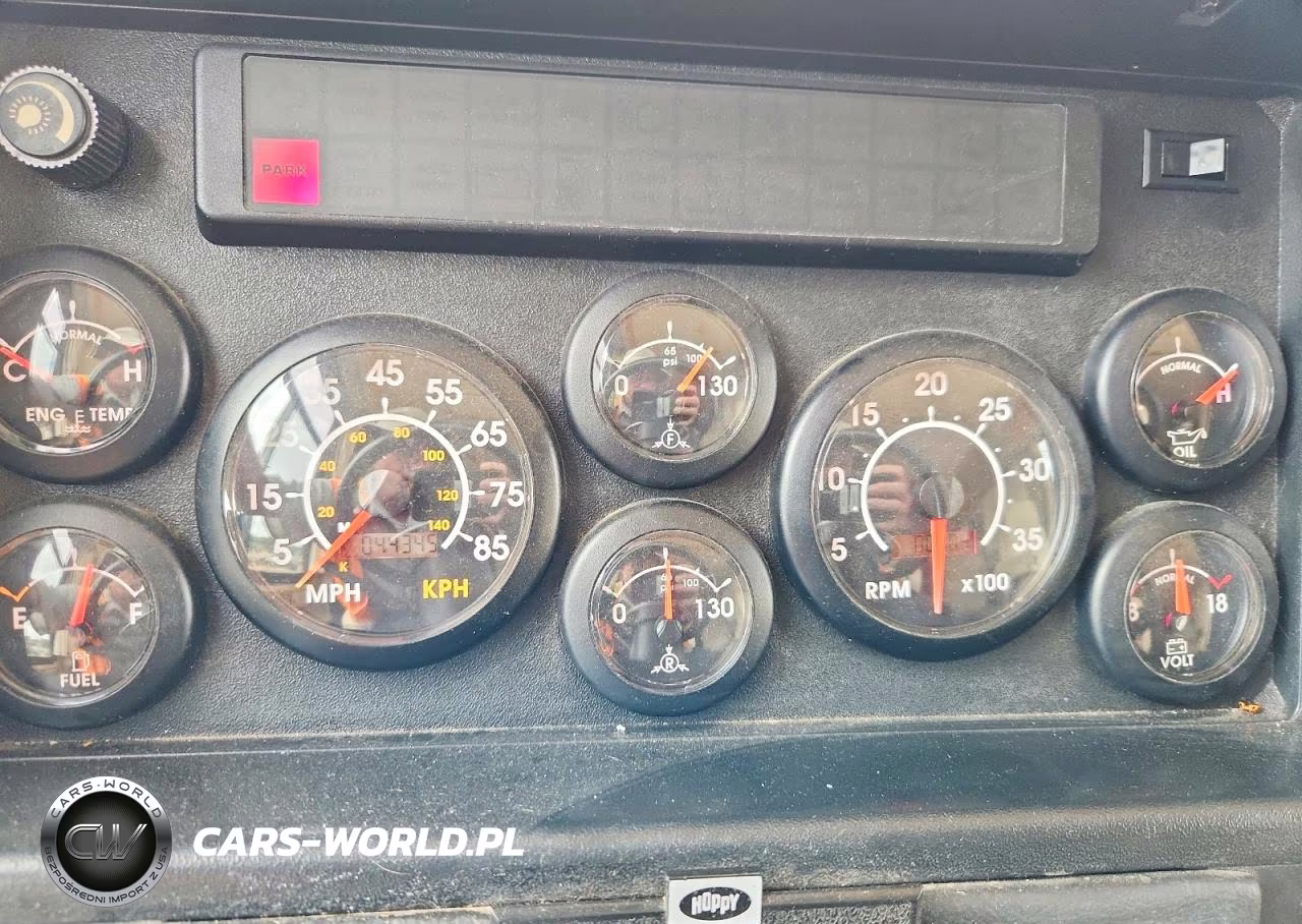 2000 Winnebago Horizon Rv VIN:4UZ6XJCA1YCH14311 - 8