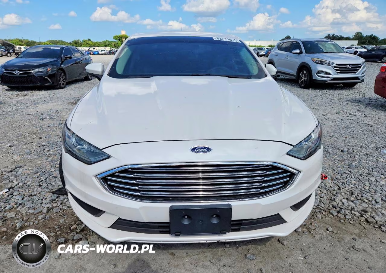 2018 Ford Fusion Se Hybrid VIN:3FA6P0LU3JR174902 - 5