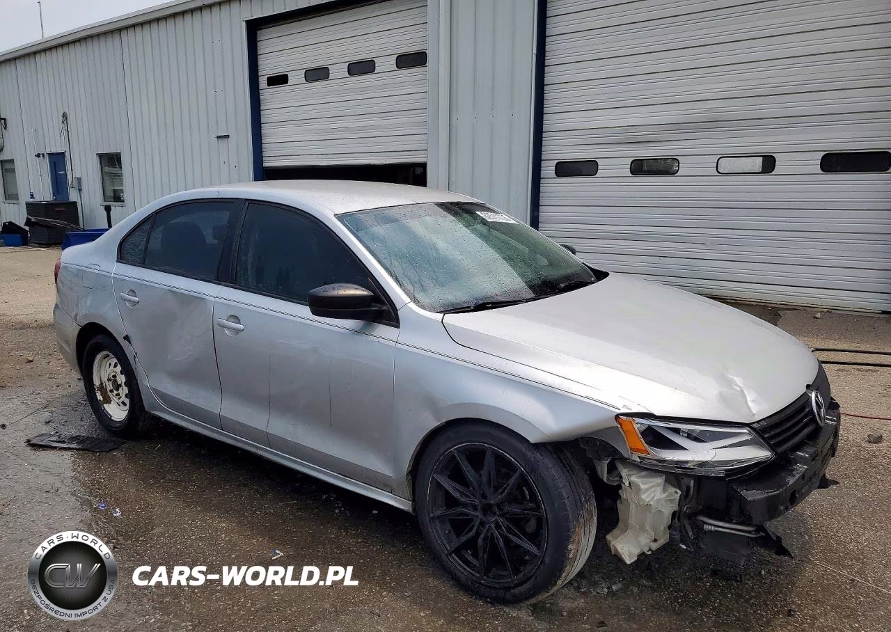 2012 Volkswagen Jetta Base VIN:3VW2K7AJ2CM335424 - 4